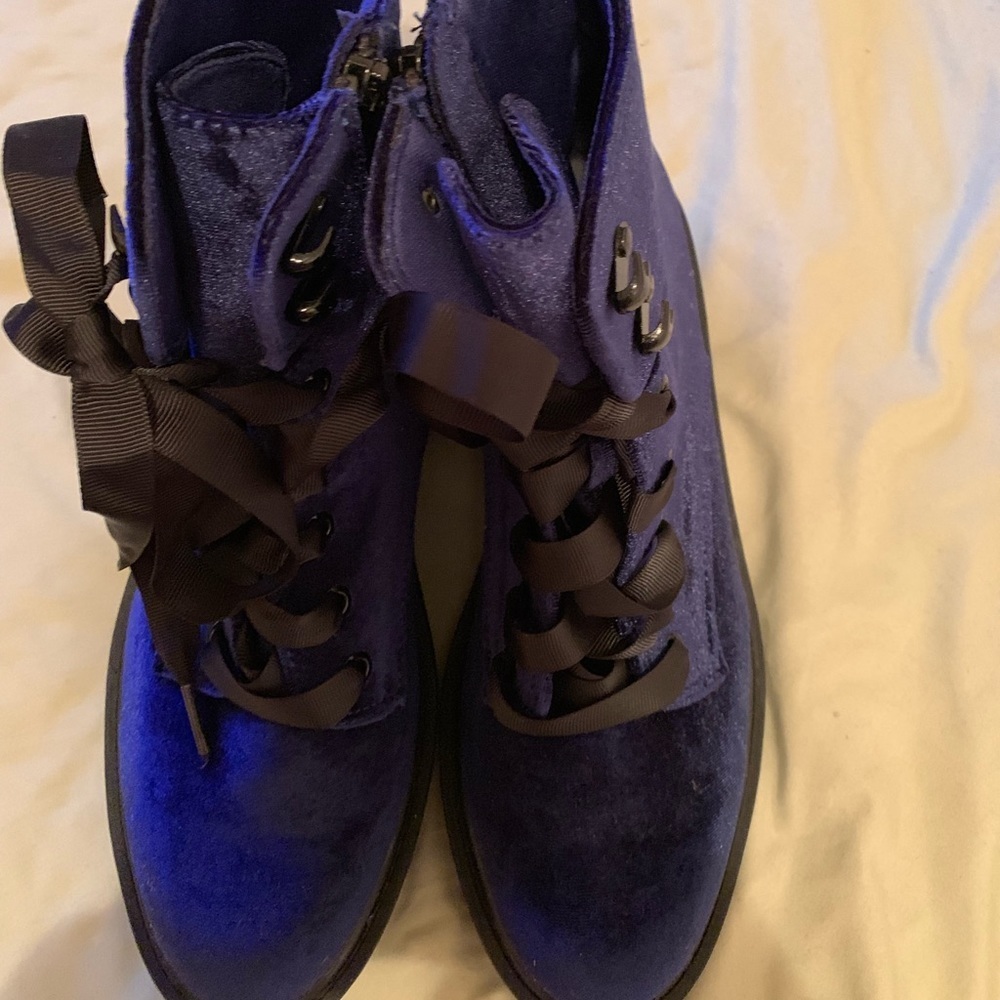 Candies purple booties Size 8/8.5